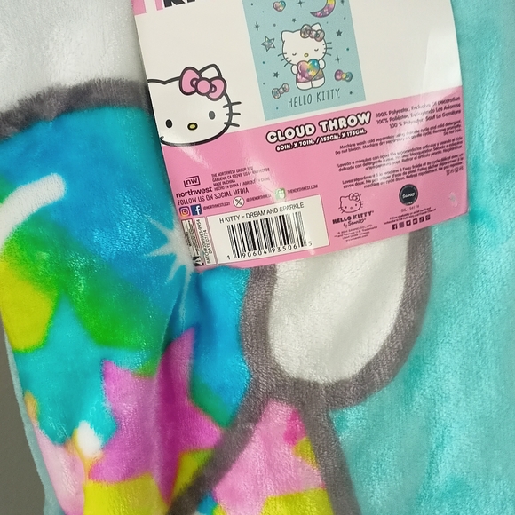 Hello kitty blanket - Picture 5 of 6
